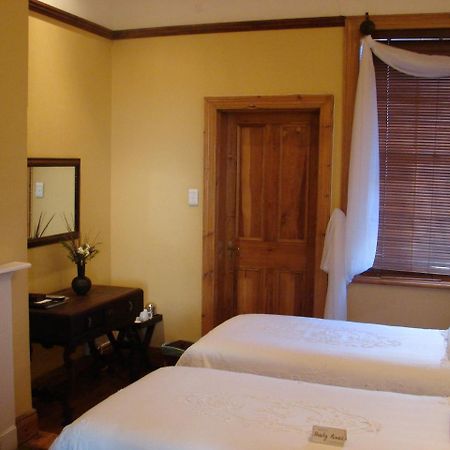 Shady Pines Guest House Harrismith Esterno foto