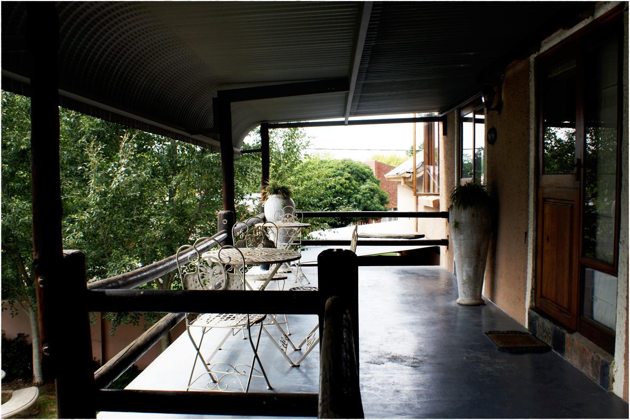 Shady Pines Guest House Harrismith Esterno foto