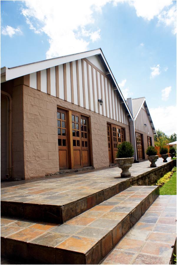 Shady Pines Guest House Harrismith Esterno foto